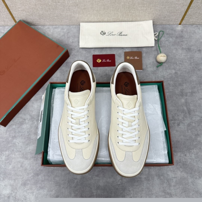 Pra*a casual shoes